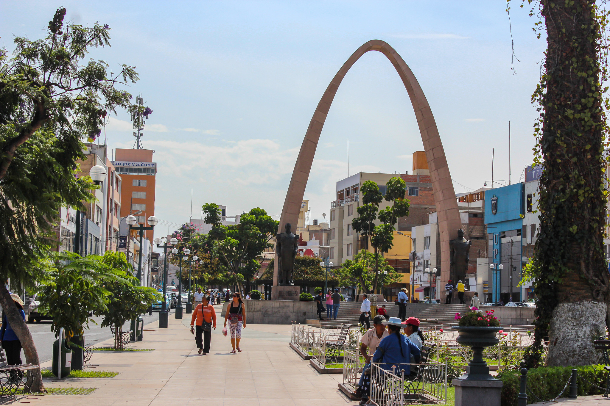 Arco Parabólico de Tacna